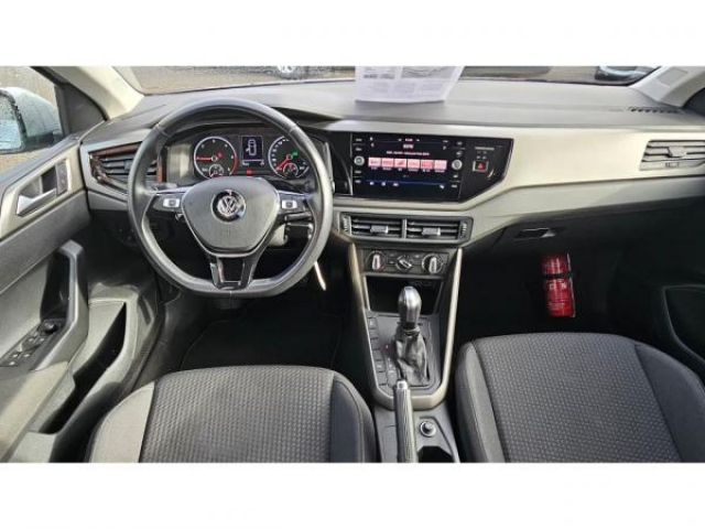 VOLKSWAGEN POLO Confortline 1.6 TDI 95cv DSG7 + Radar AV et AR + Détecteur Angle mort + Antibrouillard AV
