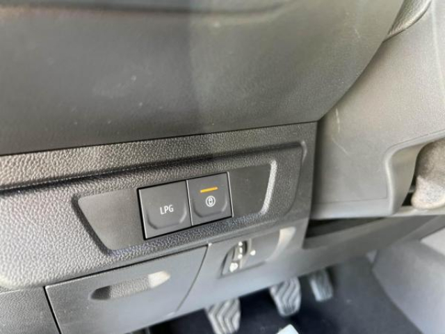 DACIA SANDERO EXPRESSION 1.0 ECO-G 100cv + Climatisation automatique + Sieges AV Chauffants + NEUF 0KM