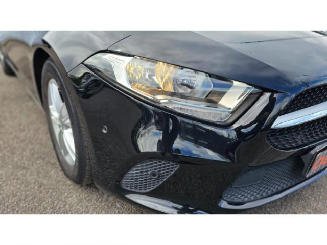 MERCEDES CLASSE A BERLINE Business Line 180D BV 7G-DCT Inclus CAMERA DE RECUL + CARPLAY