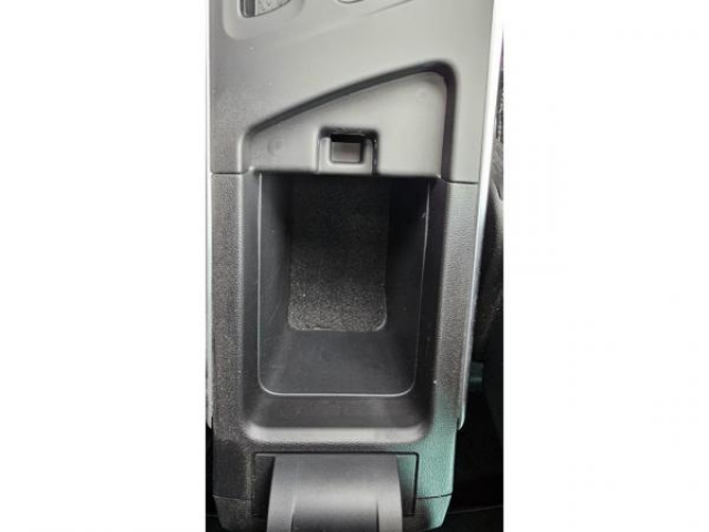 RENAULT Megane Estate Intens 1.5 BluedCi 115cv EDC + Bose + Toit pano + Attelage + Camera + Affichage tête haute