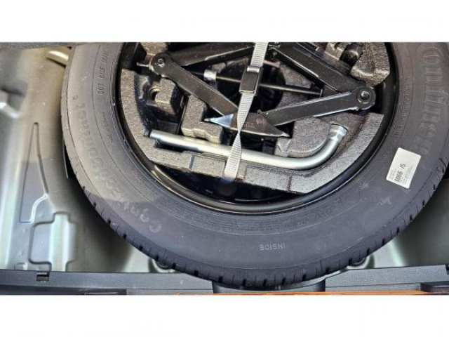 SKODA SUPERB COMBI BUSINESS 1.6 TDI 120cv DSG7 + Sellerie Cuir + Sièges avant chauffants + Roue de secours