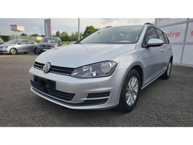 VOLKSWAGEN Golf SW Trendline 1.6 TDI 105cv + RADAR AV ET AR