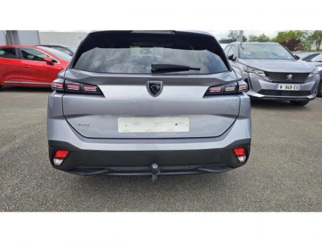 PEUGEOT 308 SW ACTIVE PACK 1.5 BlueHDi 130cv EAT8 + Sièges AV chauffants + Attelage + Navigation connect