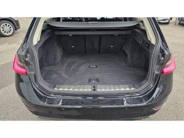 BMW serie 3 touring Lounge 318DA + Attelage Elec + Sellerie Cuir + Sièges AV Chauffants + HIFI 10HP + Alarme