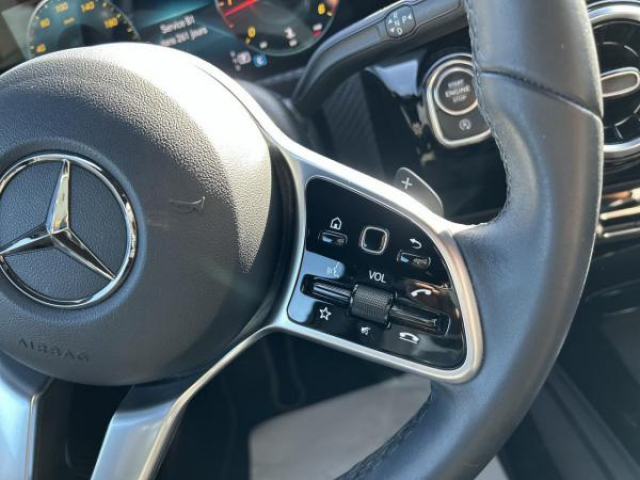 MERCEDES CLASSE A Business Line 2L 180D  8G-DCT + CAMERA DE RECUL