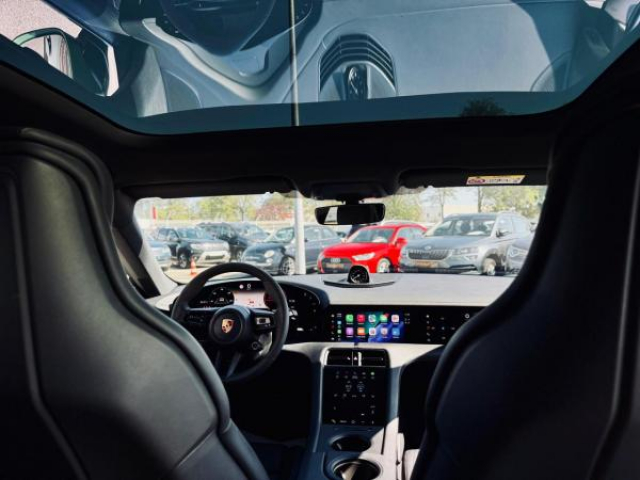 PORSCHE Taycan Cross Turismo 4  Exclusive Manufaktur 93,4 kWh 476cv + MATRIX + Ecran Passager + Toit pano + Pack Chrono