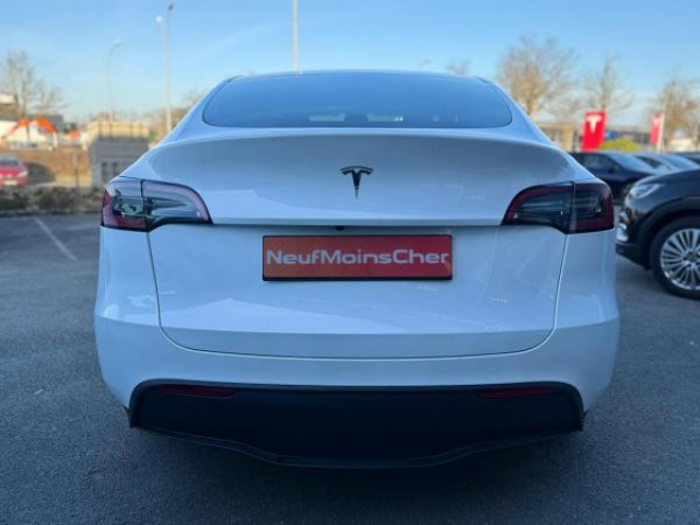 TESLA MODEL Y Propulsion MY2022 + Intérieur Premium noir et blanc + TVA Recuperable