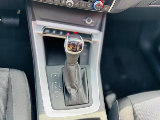 AUDI Q3 SPORTBACK Design 35 TDI 150cv S-tronic + Toit ouvrant + Camera de Recul + JA 19