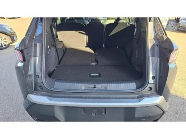 PEUGEOT 5008 Allure Hybrid 145cv e-DCS6 7 Places + Pack Panoramic Navigation + NEUF 0KM