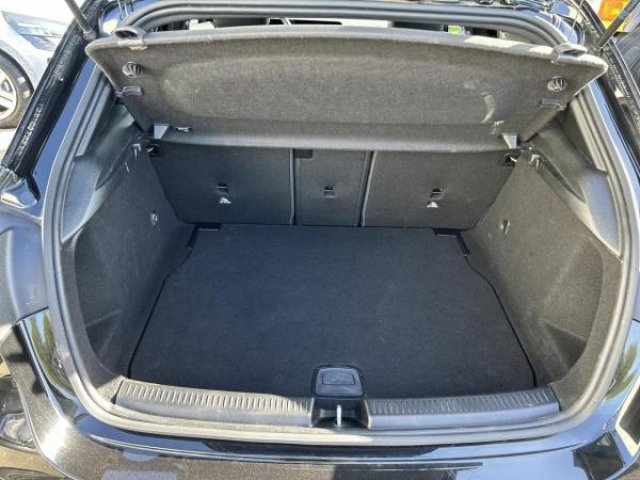 MERCEDES CLASSE A Business Line 2L 180D  8G-DCT + CAMERA DE RECUL