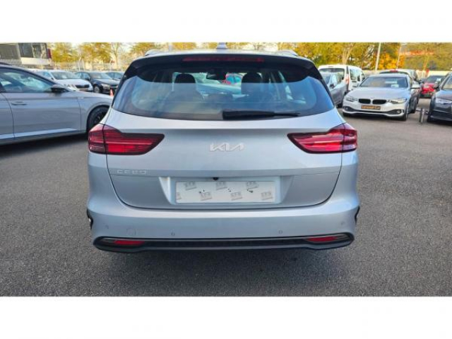 KIA CEE D SPORTSWAGON 1.6 CRDi MHEV 136cv PULSE