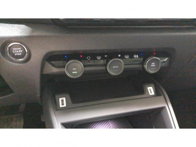 CITROEN C4 Business Hybride 136cv e-DCS6 + NEUF 0KM