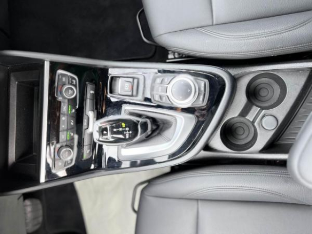 BMW SERIE 2 Avantage Business Edition 216dA 7 Places + Similicuir + Sièges AV Chauffant + Attelage