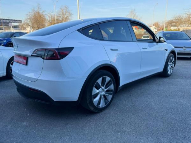 TESLA MODEL Y Propulsion MY2022 + Intérieur Premium noir et blanc + TVA Recuperable