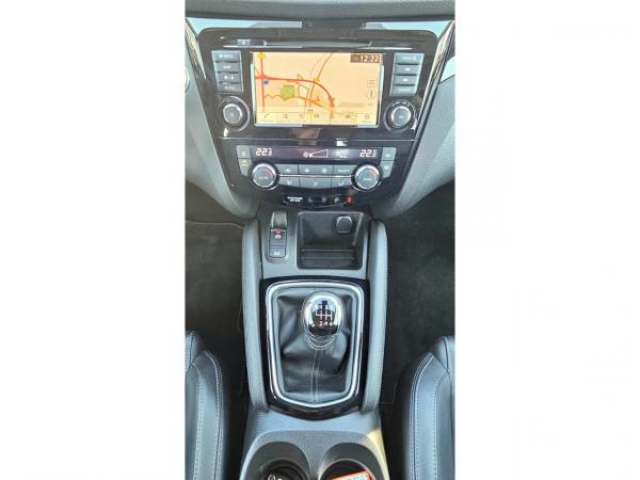 NISSAN QASHQAI 4x4 N-Connecta Intelligent 1.7 dCi 150cv inclus Camera 360 + Attelage