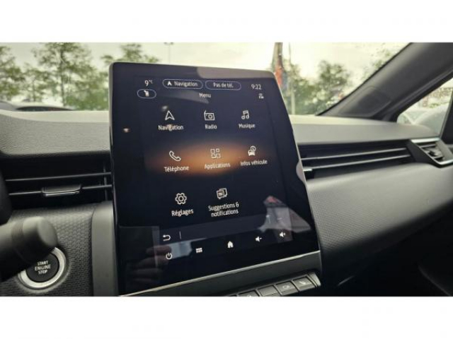 RENAULT CLIO Intens 1.0Tce 90cv X-Tronic + GPS avec écran 9,3 + Camera 360 + Pack Vision + JA17