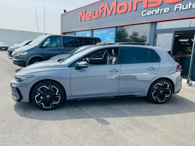 VOLKSWAGEN GOLF R-Line 1.5 eTSI 150cv DSG7 + Matrix LED + Toit Ouvrant + Camera 360 + NEUF 0KM