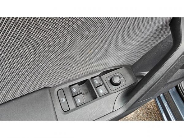 SEAT LEON Style 2.0 TDI 115cv + Full Link Carplay + Park Assist + Vitre AR surteinte