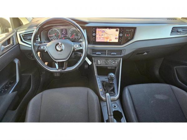 VOLKSWAGEN POLO Lounge 1.6 TDI 95cv + Antibrouillard AV + Radar AV et AR + Discover Media