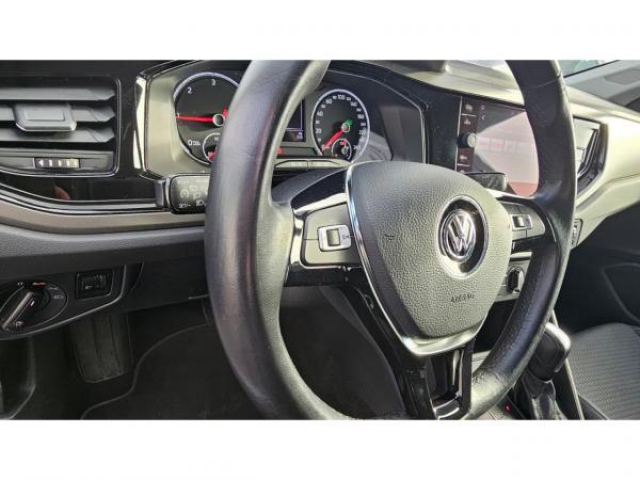 VOLKSWAGEN POLO Confortline 1.6 TDI 95cv DSG7 + Radar AV et AR + Détecteur Angle mort + Antibrouillard AV