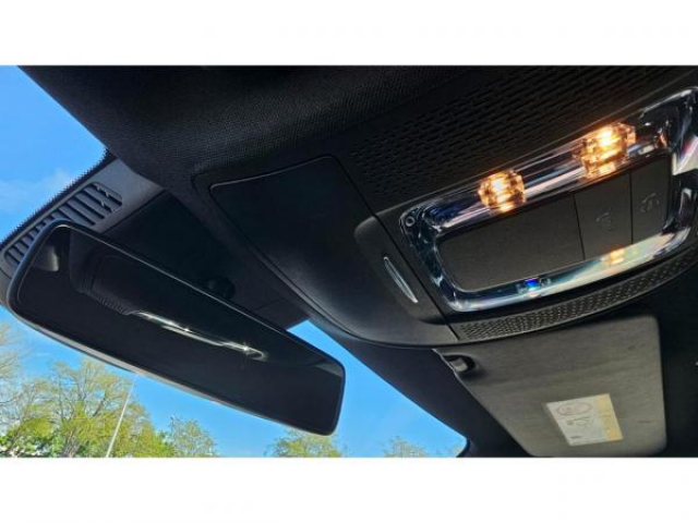 MERCEDES CLASSE A BERLINE Business Line 180D 7G-DCT + Pack navigation