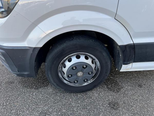 VOLKSWAGEN CRAFTER 50 Benne basculante Cabine simple 2.0L TDi 177cv + Attelage TVA RECUP