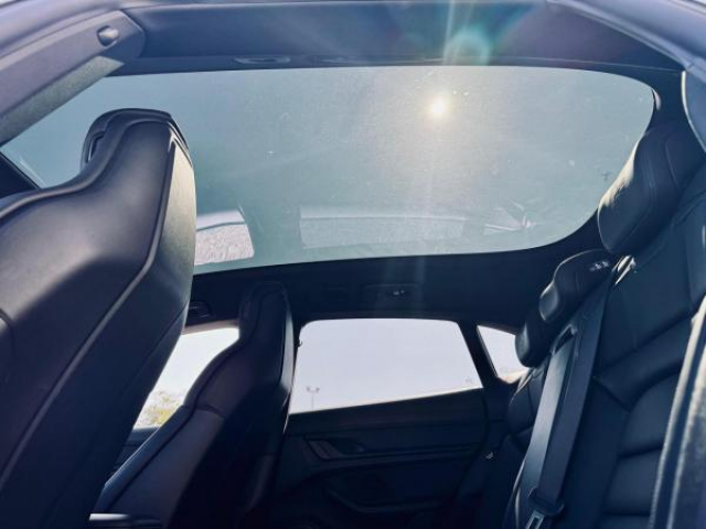 PORSCHE Taycan Cross Turismo 4  Exclusive Manufaktur 93,4 kWh 476cv + MATRIX + Ecran Passager + Toit pano + Pack Chrono