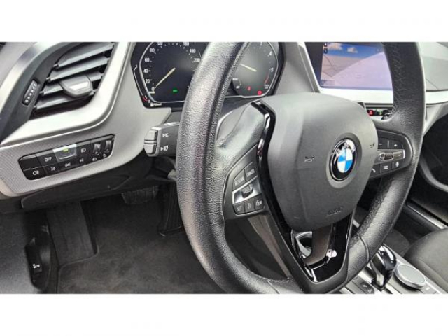 BMW SERIE 1 Advantage 116dA + Radar AV et AR + Régulateur de vitesse + Jantes 16 + Roue de secours