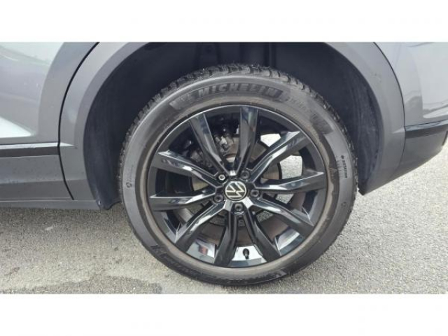 VOLKSWAGEN T-ROC STYLE 2.0 TDI 150cv DSG7 Black Style + Attelage + Camera de recul + Hayon elec + Navigation + JA18