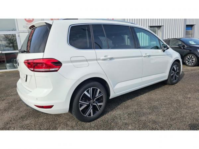 VOLKSWAGEN TOURAN Lounge 2.0 TDI 150cv DSG7 7places + Pack LED directionnel + Toit Ouvrant + Camera de Recul + JA17