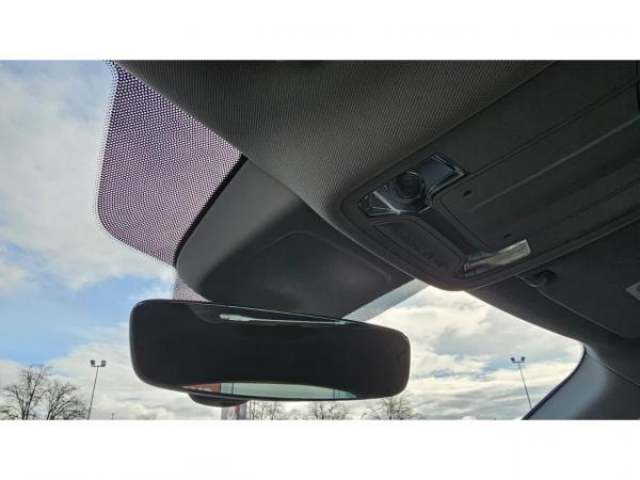 AUDI Q3 35 TDI 150cv S-tronic + Sellerie Cuir + Sieges AV Chauff + Virtual Cockpit + Hayon Elec + RS