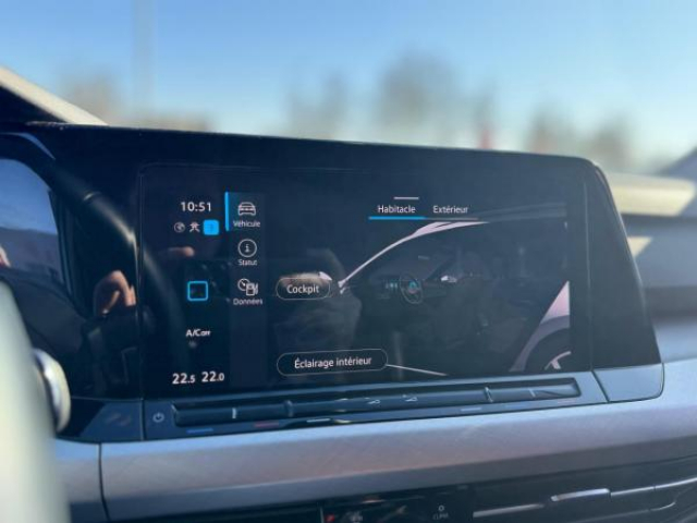 VOLKSWAGEN Golf SW LIFE 1.0 eTSI 110cv DSG7 + Caméra de recul  + Vitres arrière surteintées + RS