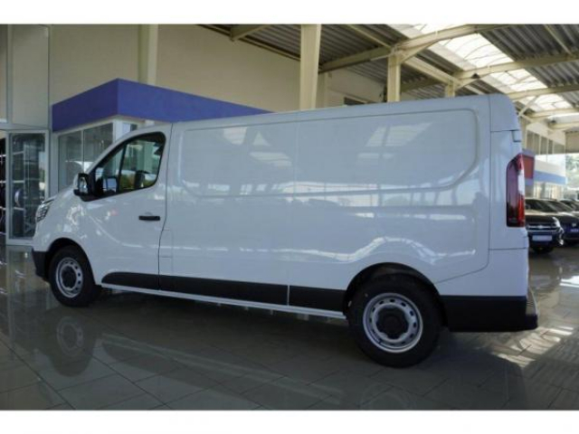 RENAULT TRAFIC Extra L2H1 3000 Kg 2.0 Blue dCi 150cv EDC +  Pack Cargo 1 + TVA RECUPERABLE + NEUF 0KM
