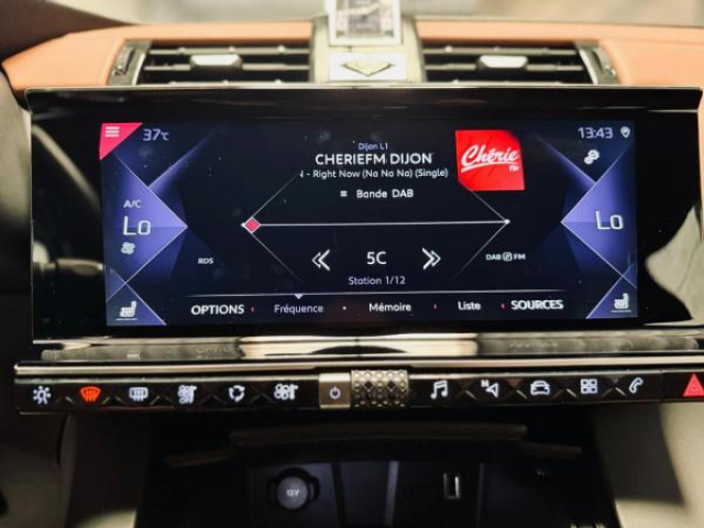 DS DS 7 CROSSBACK So Chic 1.5 BlueHDi 130cv EAT8 Inspiration OPERA + Toit pano + Hifi Focal + Night Vision + Led