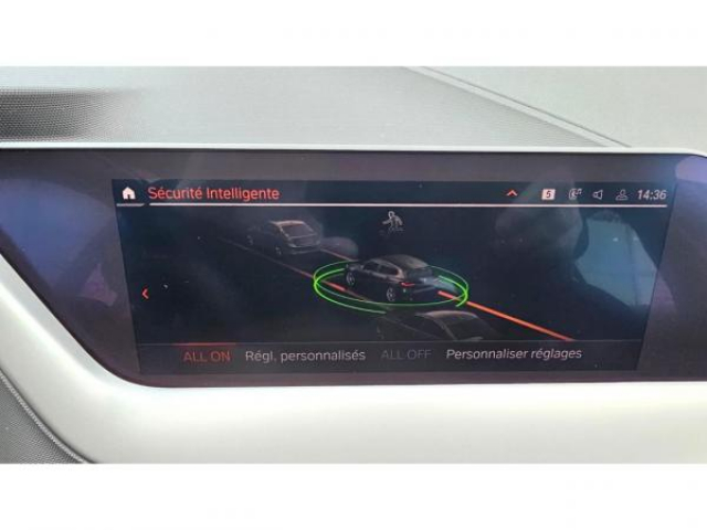 BMW SERIE 1 Advantage 116dA + Carplay + Radar AV et AR + Régulateur de vitesse + Ja16