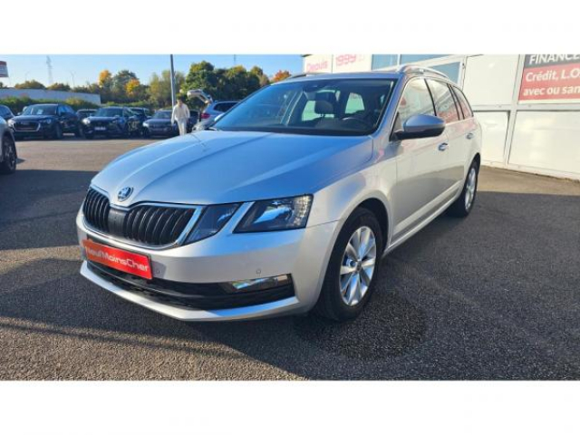 SKODA Octavia combi Ambition 1.6 TDI 116cv DSG7 + Attelage + Sièges AV Chauffants + DAB