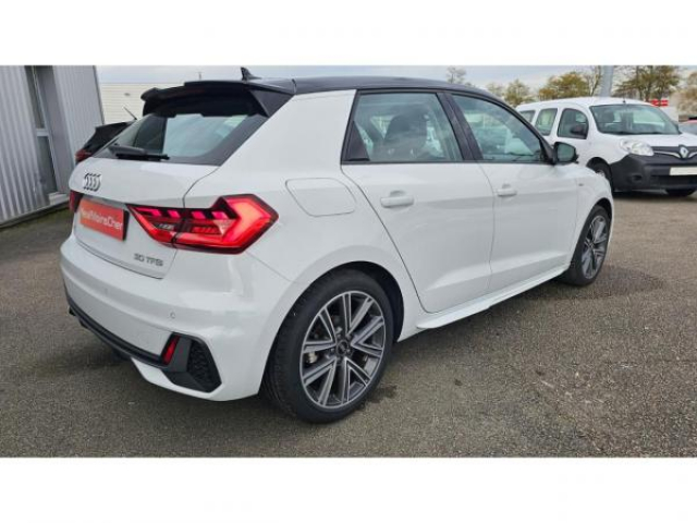 AUDI A1 SPORTBACK S line 30 TFSI 110cv S-Tronic inclus CarPlay et Virtual Cockpit