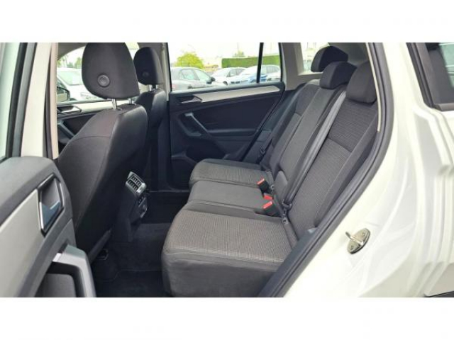 VOLKSWAGEN TIGUAN Trendline 2.0 TDI 150cv + Park Pilot + Climatisation automatique + Discover Media
