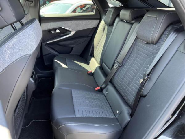 PEUGEOT 3008 GT Hybrid 136cv e-DCS6 + NEUF 0KM
