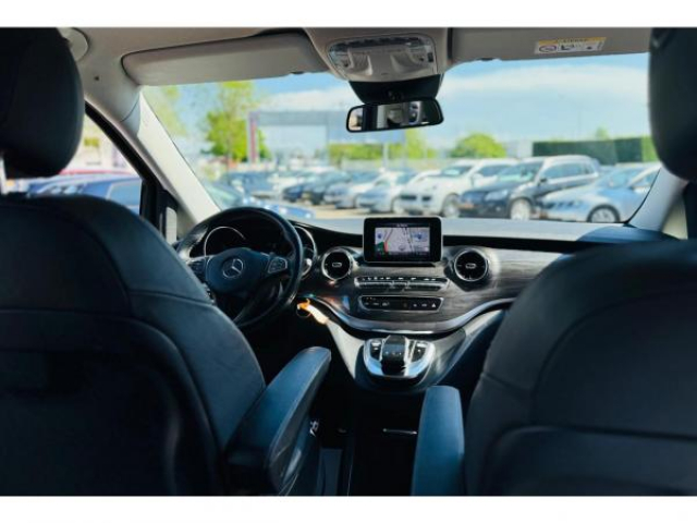 MERCEDES CLASSE V Design Long 220d BVA 9G-Tronic + Attelage amovible + Pack parking + JA19 + TVA RECUPERABLE