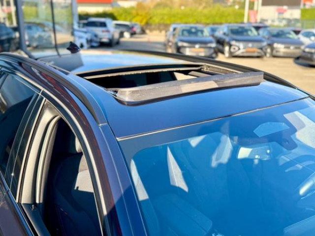 BMW SERIE 5 TOURING M-Sport 520d 190cv + Toit ouvrant panoramique + Driving Assistant + ACC avec Stop&Go