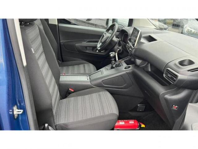 OPEL combo life Edition 1.5 CDTI 130cv + Toit Panoramique + Radars AV et AR + Affichage tête haute + RS