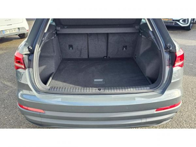 AUDI Q3 35 TDI 150cv S-tronic + Sellerie Cuir + Sieges AV Chauff + Virtual Cockpit + Hayon Elec + RS