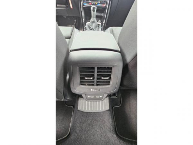 VOLKSWAGEN T-ROC R-LINE 2.0 TDI 150cv DSG7 + SIEGE ERGOACTIVE CHAUFFANT + MASSANT COTE CONDUCTEUR
