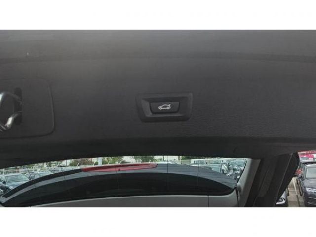 BMW X1 Lounge 16dA + Harman Kardon + Attelage Amovible + Sieges AV Chauffant