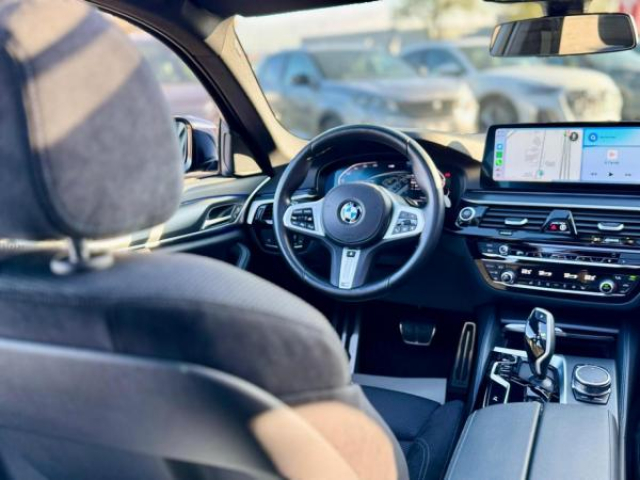 BMW SERIE 5 TOURING M-Sport 520d 190cv + Toit ouvrant panoramique + Driving Assistant + ACC avec Stop&Go