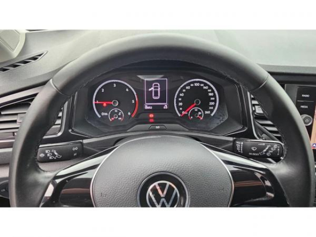 VOLKSWAGEN T-ROC Active 2.0 TDI 115cv + Carplay sans fil + Clim automatique + Navigation Discover Media