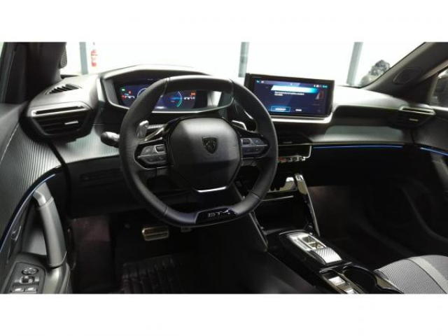 PEUGEOT 2008 GT Hybrid 136cv e-DCS6+Pack Vision Navigation Drive Assist Plus+Toit ouvrant+NEUF 0KM