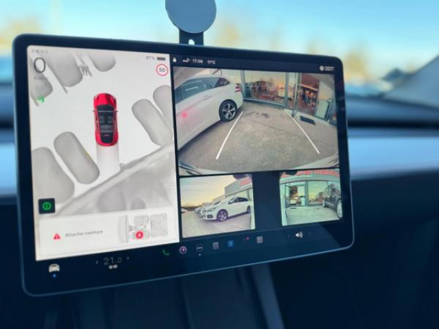 TESLA MODEL Y Propulsion MY2022 + Intérieur Premium noir et blanc + TVA Recuperable