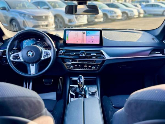 BMW SERIE 5 TOURING M-Sport 520d 190cv + Toit ouvrant panoramique + Driving Assistant + ACC avec Stop&Go